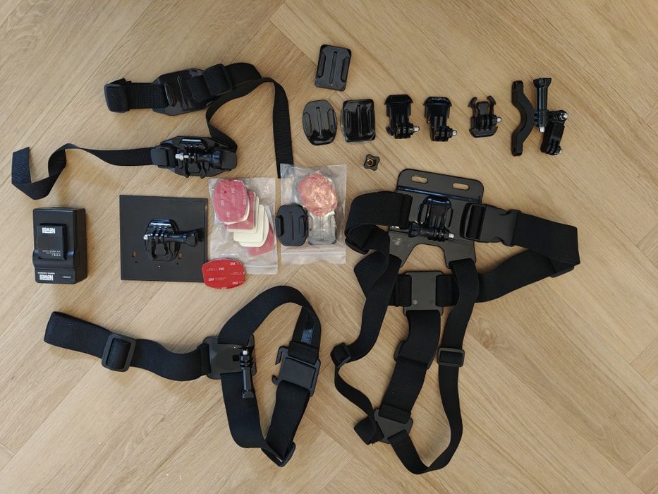 Zestaw uchwytów i bateria do GoPro 3+