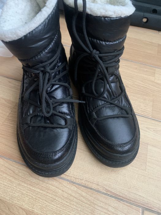 Продам дутики. Зимове взуття