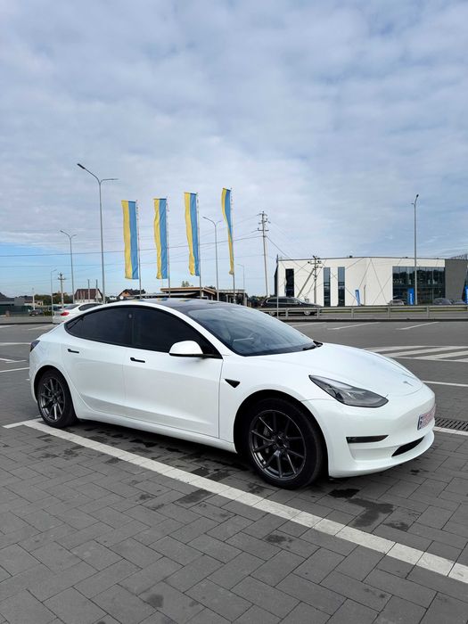 Tesla Model 3 Long Range Dual Motor AWD 2021 рік