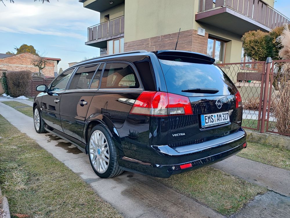 Zderzak Tył Opel Vectra C kombi Opc Line Z20R