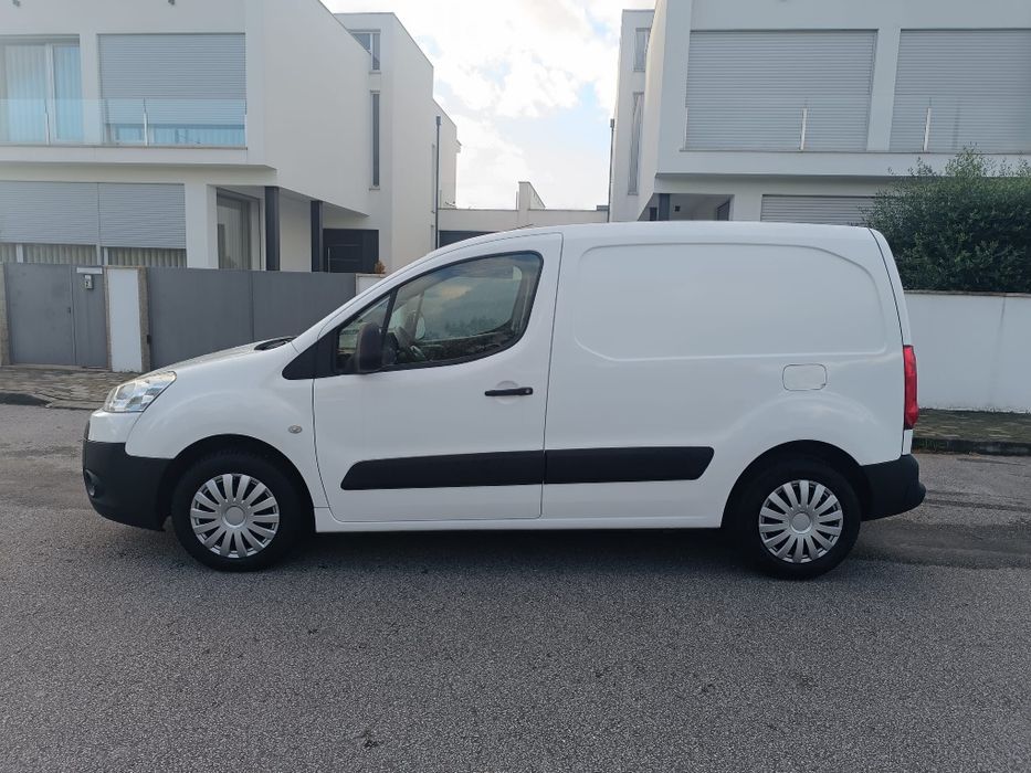 PEUGEOT PARTNER 1.6 hdi 3lugares (mt estimada ESTIMADA)