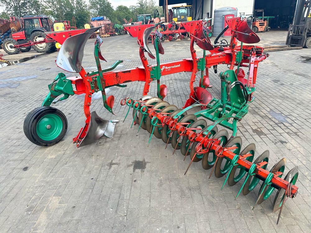 Pług 4 skibowy obrotowy Kverneland LD 100 z Pacomatem