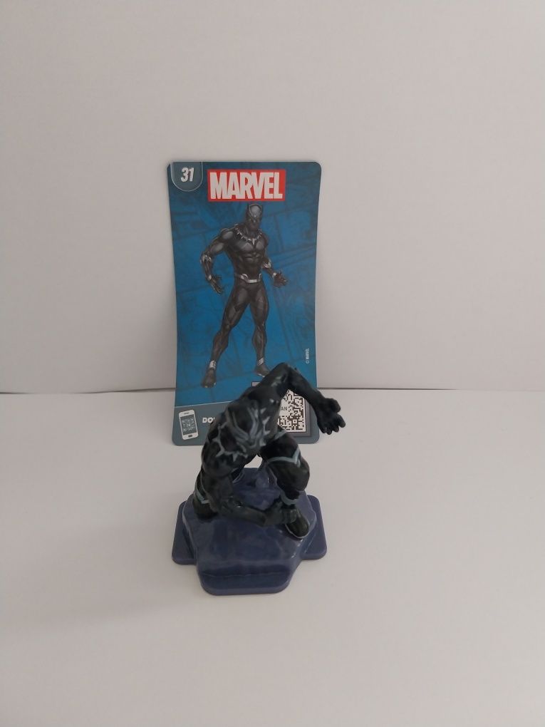 Boneco Kinder do Black Panther