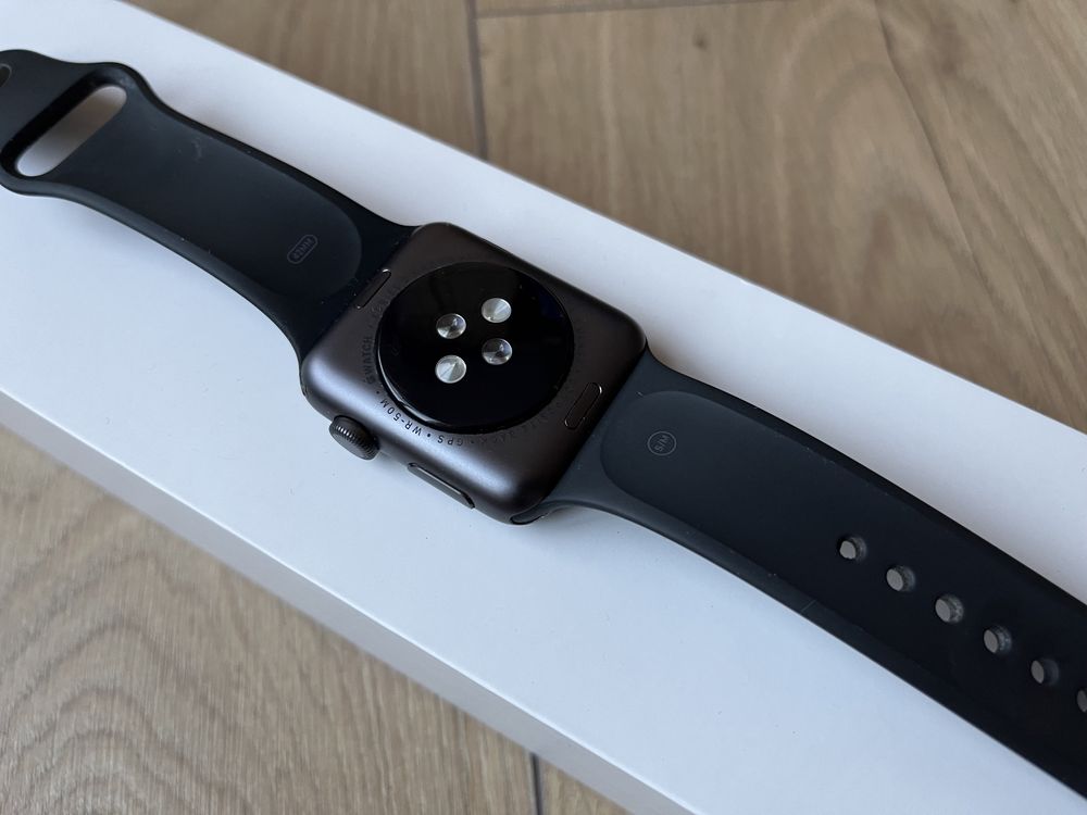 Idealny Apple Watch serii 3 42 mm GPS