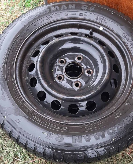 Продам зимние покрышки NOKIAN