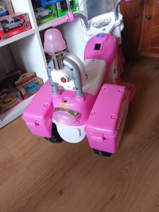 Motorek na akumulator