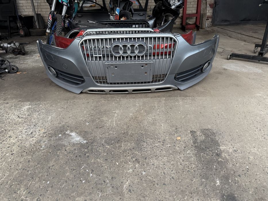 Бампер взборі  передній Audi A4 B8 Allroad рестайл 12-16 рік