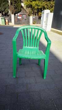 Fotel ogrodowy plastikowy dla dziecka
