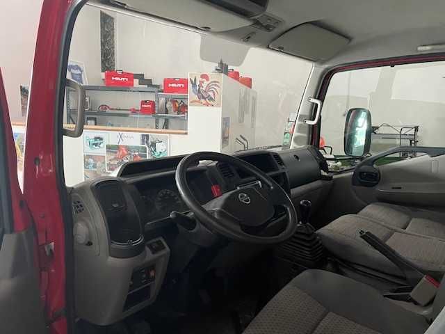 Nissan Cabstar  f24