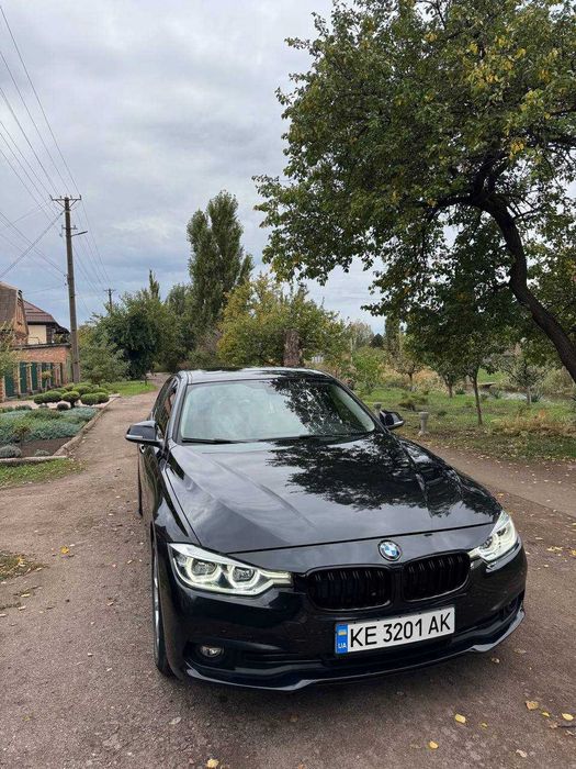 Продаю БМВ 3, пробег 90 т.км обслужена, ездит жена, авто без вопросов