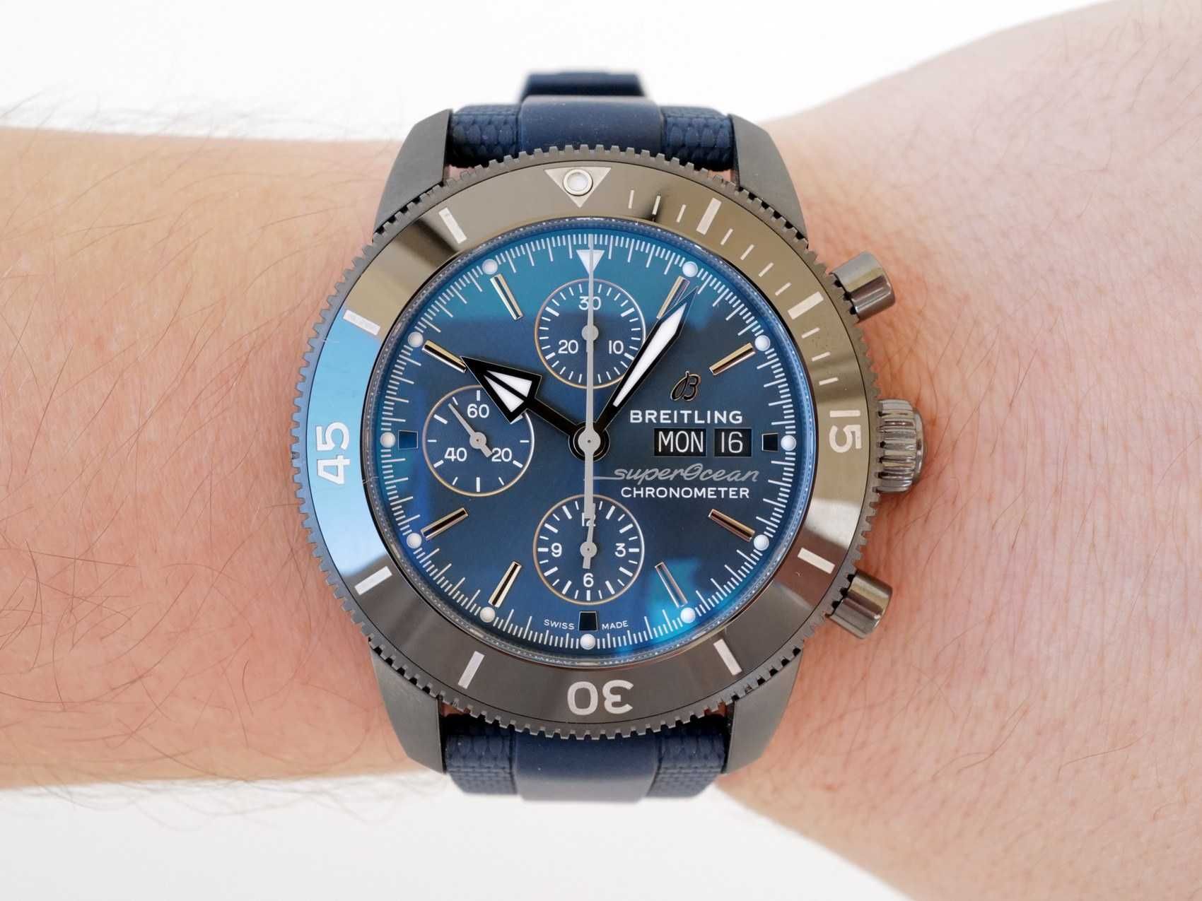 Breitling Superocean Heritage Chronograph 44 mm NEW