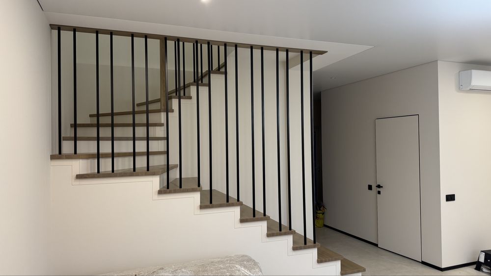 Сходи  перило ясен дуб