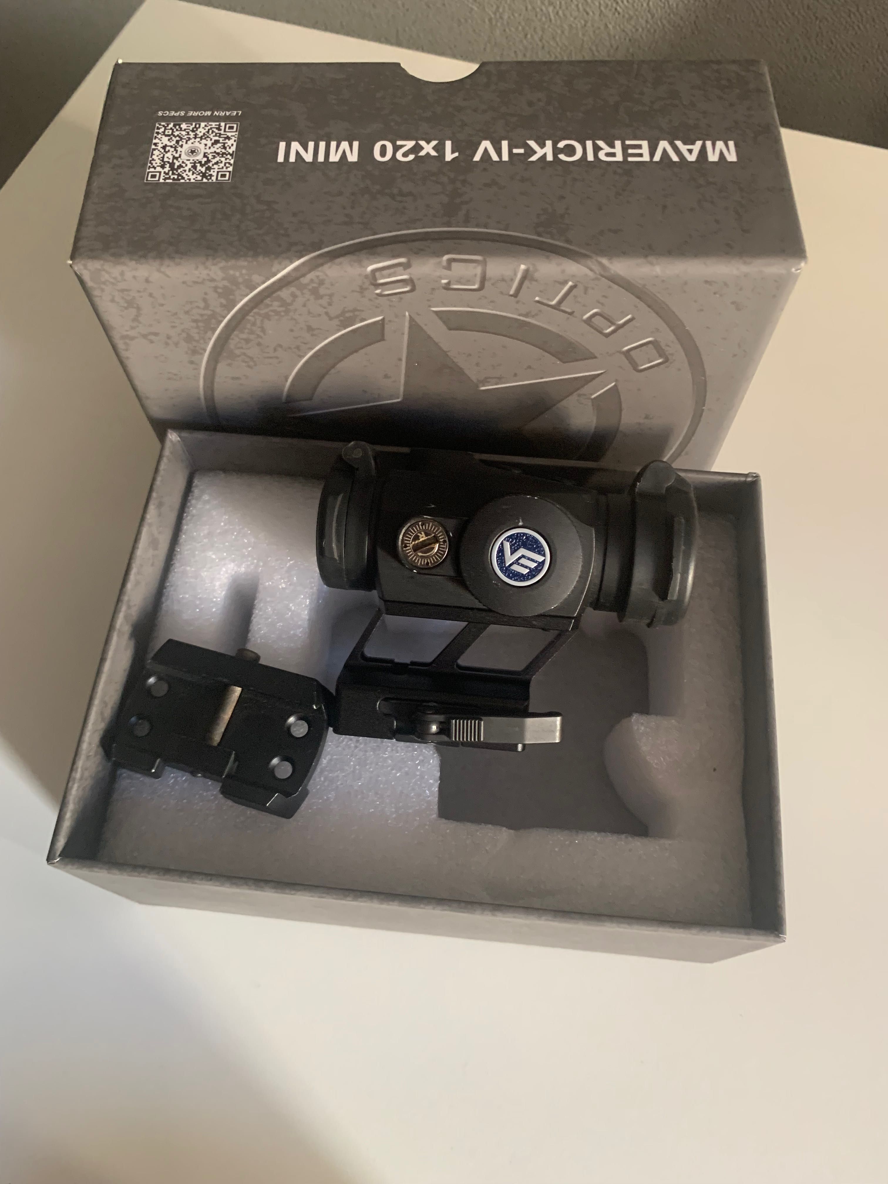 ПРИЦЕЛ коліматорний  vector optics