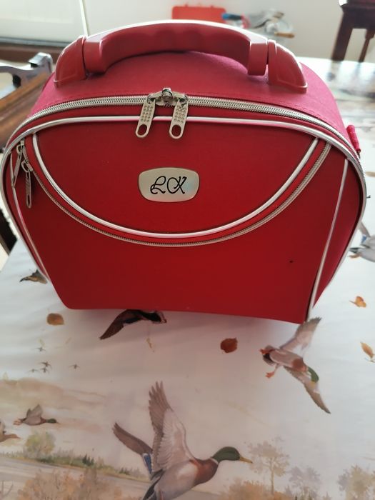 Como novas, para desocupar