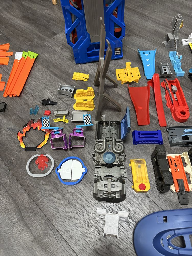 Набір Hot Wheels, знижка Трек паркінг дорога Hotwheels Хотвилс Хотвілс