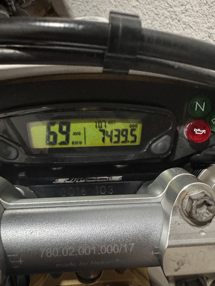 Husqvarna 701 Supermoto c/EXTRAS - 129€/mês