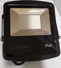 Projektor nadtynkowy Luxiona ip 65.