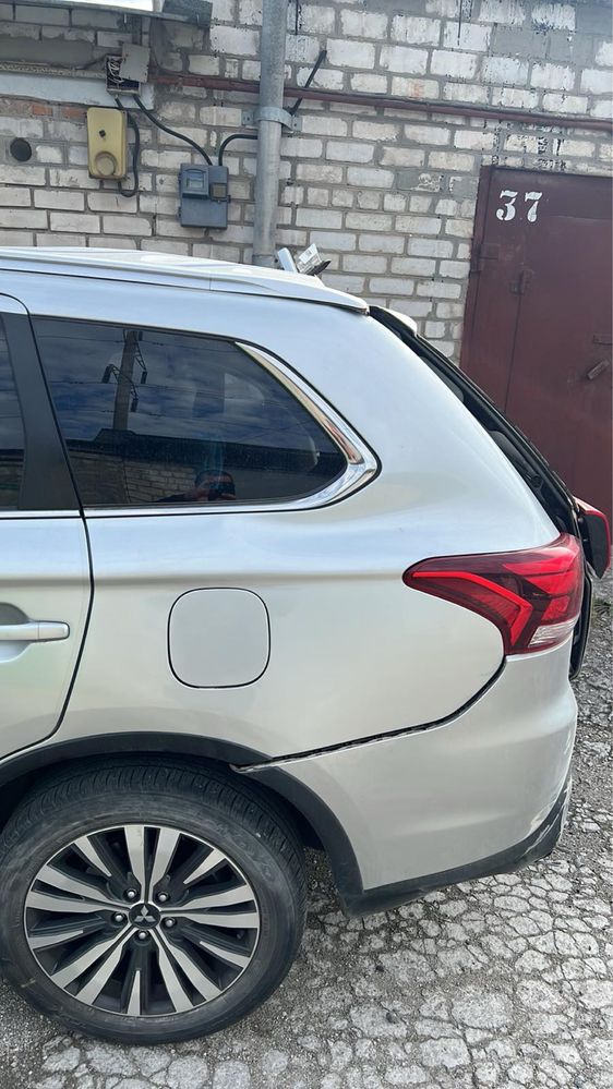 Продам Mitsubishi Outlander 3
