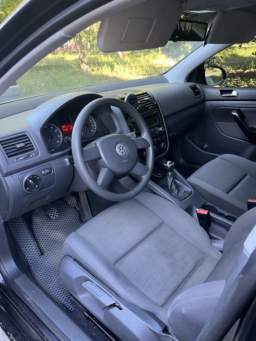 Golf 5 2005 р. 1,6 бензин