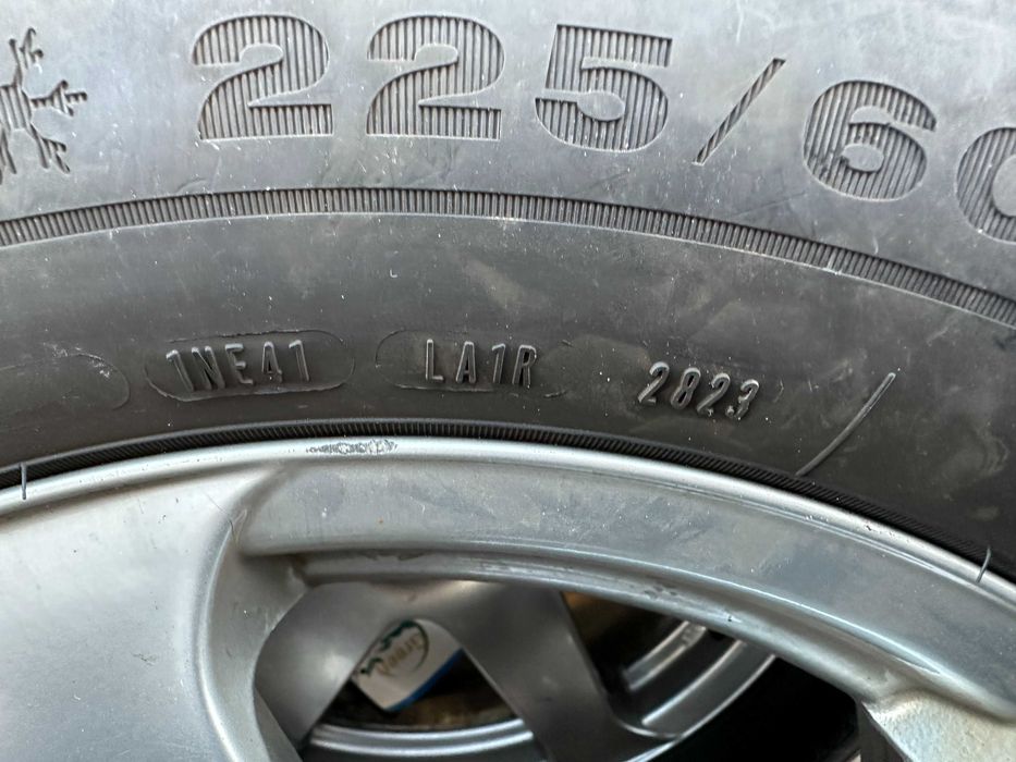 Felgi AEZ 17" 5x114,3 7J + opony zimowe Dunlop 225/60 R17 2023R