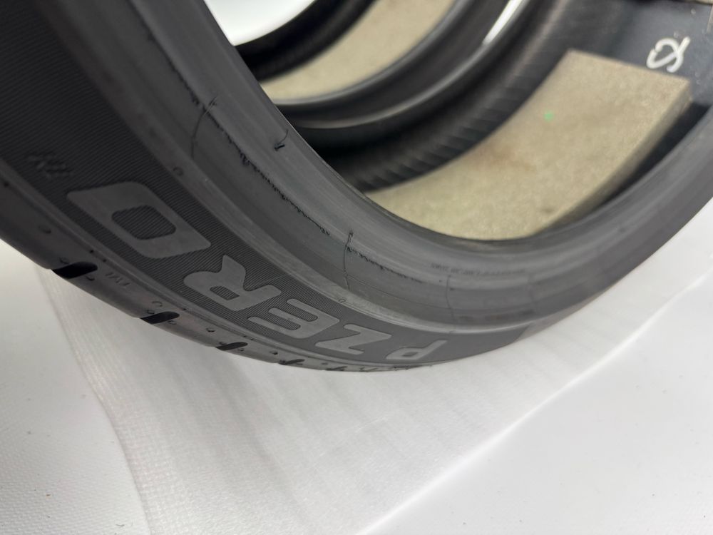 Пара літеіх шин R20 255/35 (97W) Pirelli PZero 2017