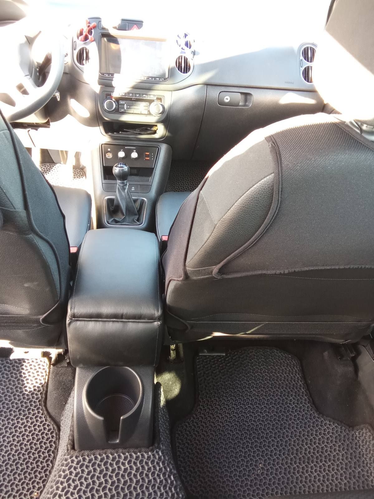 Подлокотник Skoda/Volkswagen/Audi/Fabia/Octavia/Passat/Golf