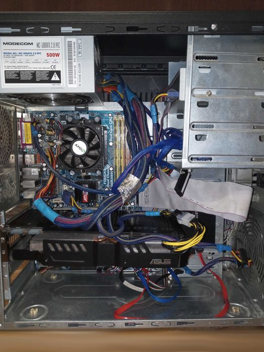 AMD Phenom II X4 BE / ASRock AliveX / 16 GB RAM/ SSD 250 GB / Win 10