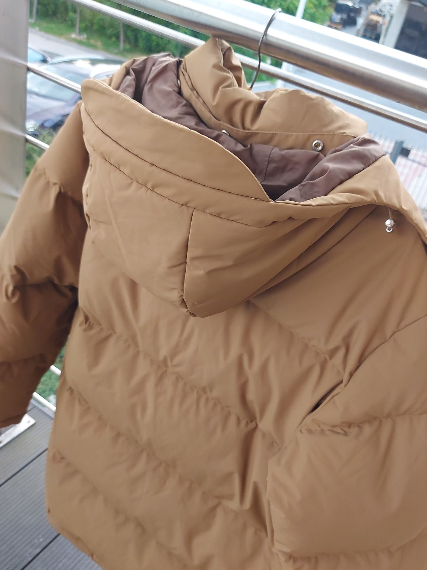 Kurtka zimowa marki Lacoste, parka. Puch naturalny.
