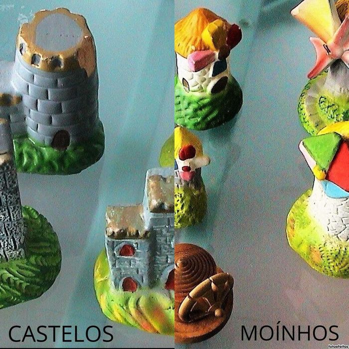 Cerra/Livros-Moedeiros, etc.- O preço é o de cada uma das 22 peças.
