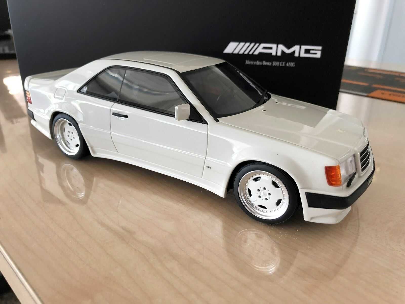 Mercedes CE 300 AMG модель 1:18
