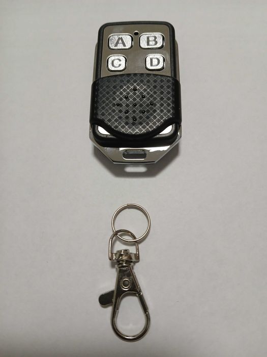 Pilot uniwersalny samokopiujący do bramy, garażu 433,92 MHz