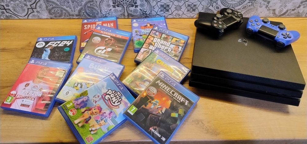 PlayStation 4 Pro 1TB stan idealny