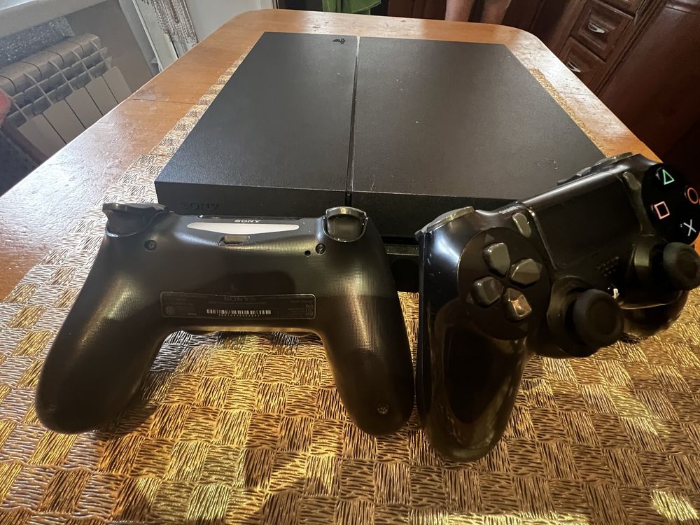 PlayStation 4 CUH-1216B 1 TB