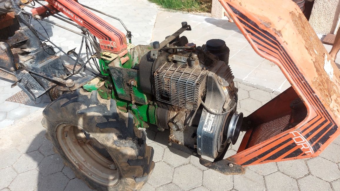 Vende-se Moto cultivadora a gasóleo