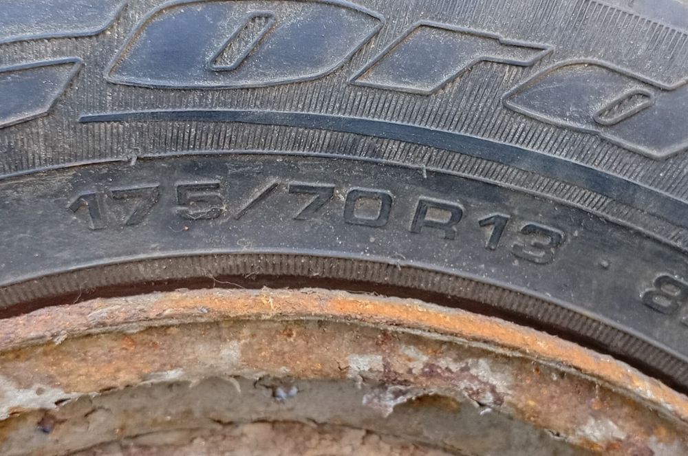 Резина 175/70 R13 шип