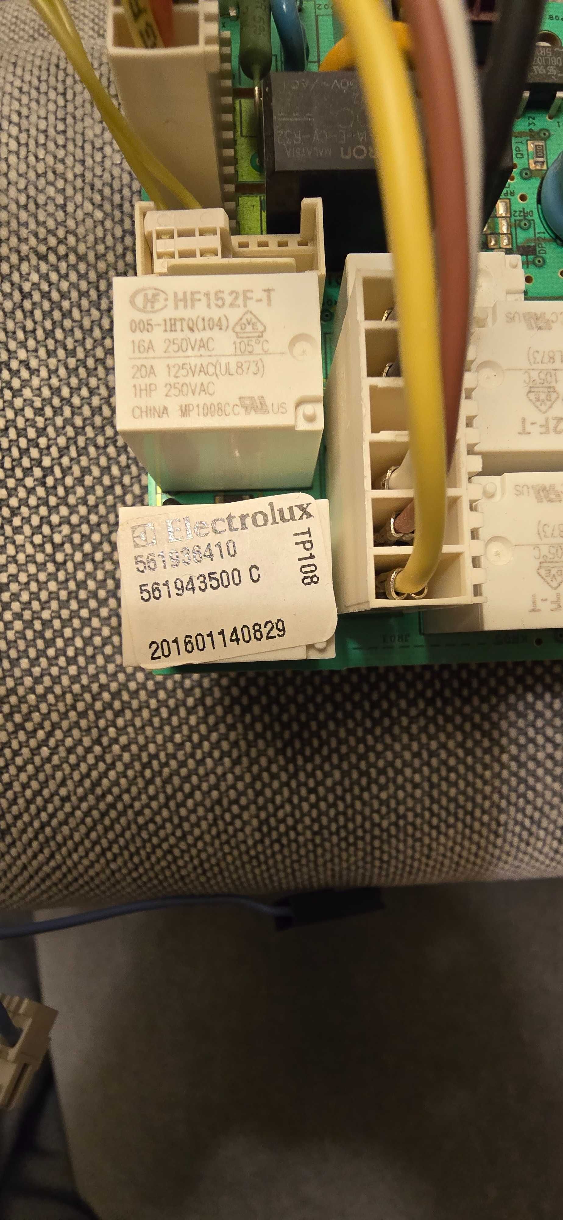 ELECTROLUX EOB9956VAX płyta sterująca ,okablowanie