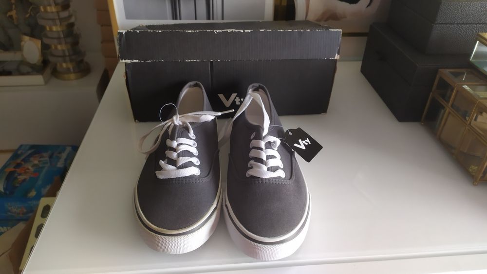 Tênis novos vty tamanho 37