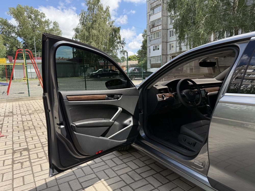 Volkswagen Passat B9 USA NMS 2 2021 2.0 бензин