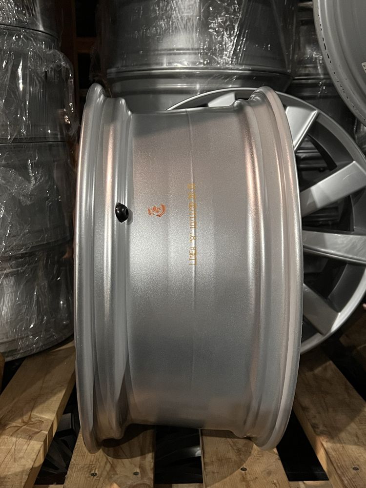 Диски R18 5x112 Audi A4 A6 Q5 8W0601025EC