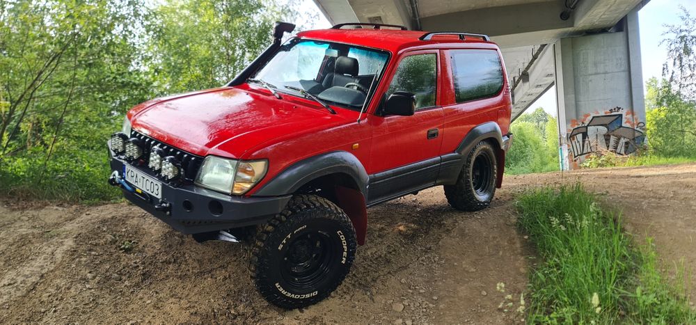 Toyota Land Cruiser J90 3.4 V6 178 KM Benzyna 4x4 Off Road Wyciągarka