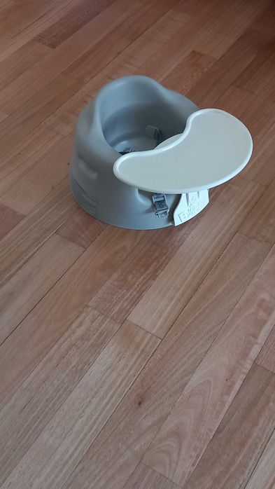 Cadeira BUMBO com bandeja