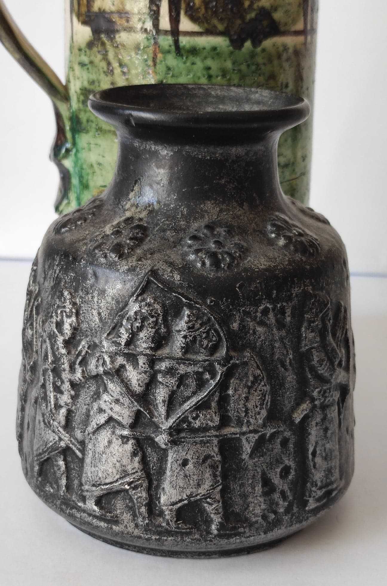 Stary ceramiczny wazon ze starożytnym reliefem, Scheurich 331-15