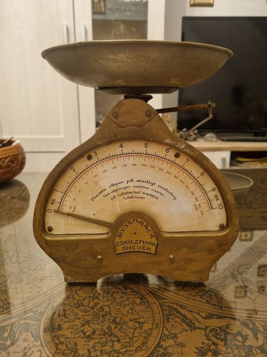 Antyk podwójna waga(kilogramy/gramy) Szwecja