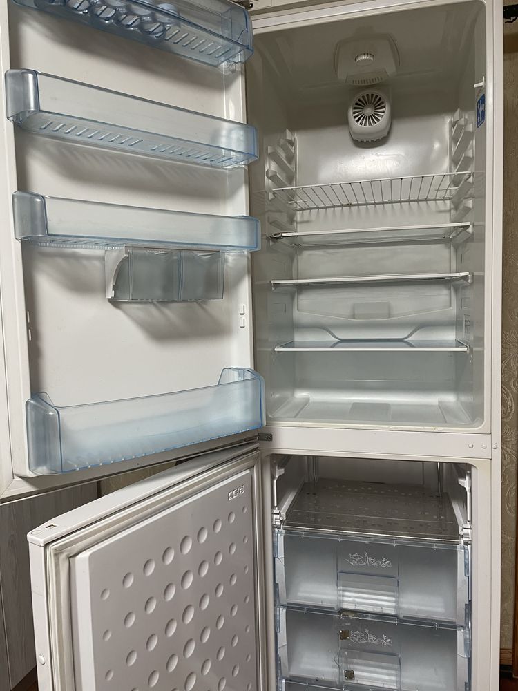 Холодильник BEKO (був у використанні)