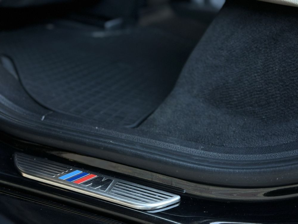 Продам машину BMW  X5