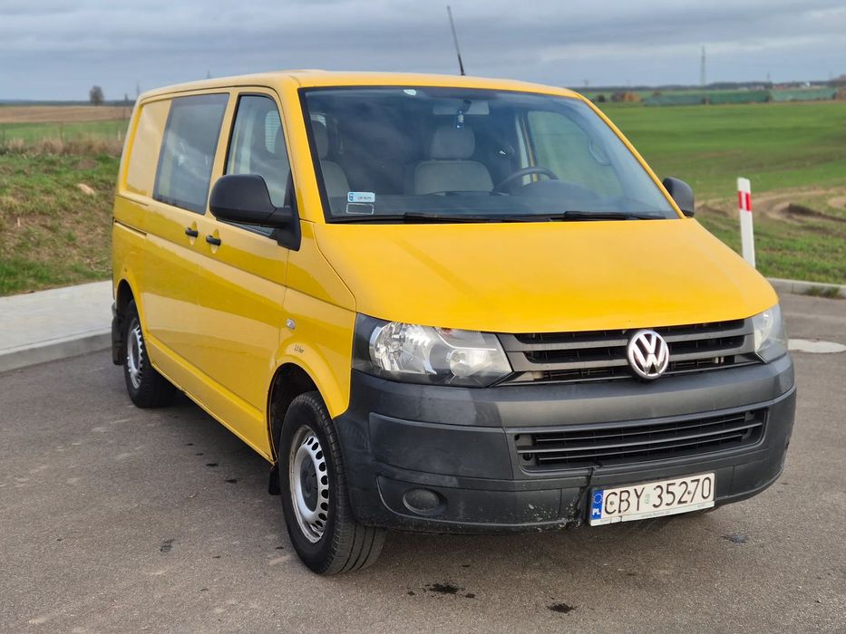 Volkswagen Transporter T5  2015, Niski przebieg, 5 miejsc, brygadówka, hak