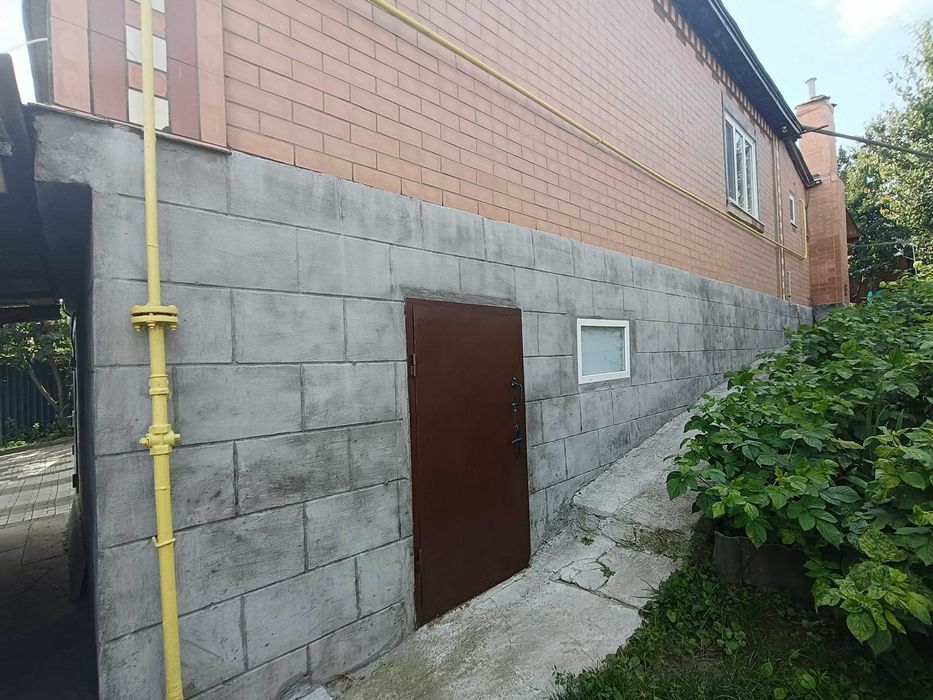 Будинок  з Меблями  та Технікою м.Золотоноша! Сучасний стан!