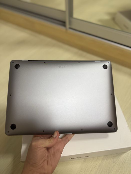 Macbook Air m1 512 хороший стан