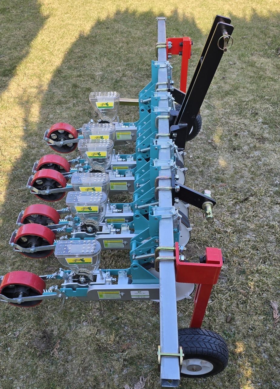 Siewnik do warzyw mechaniczny nie pneumatyczny punktowy precyzyjny
