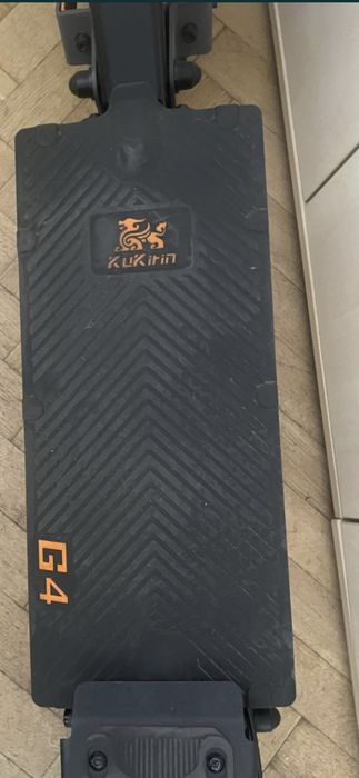 Kukirin G4            .